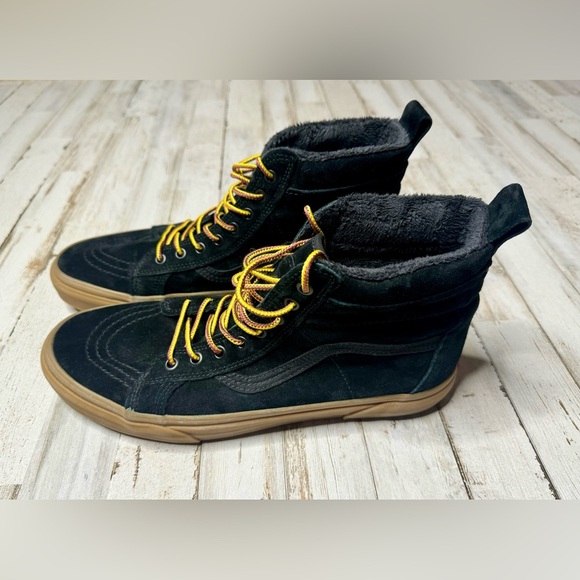 Vans SK8-Hi Skateboarding Shoes 721454 Triple Black/Gum Sz 11 - Picture 4 of 9